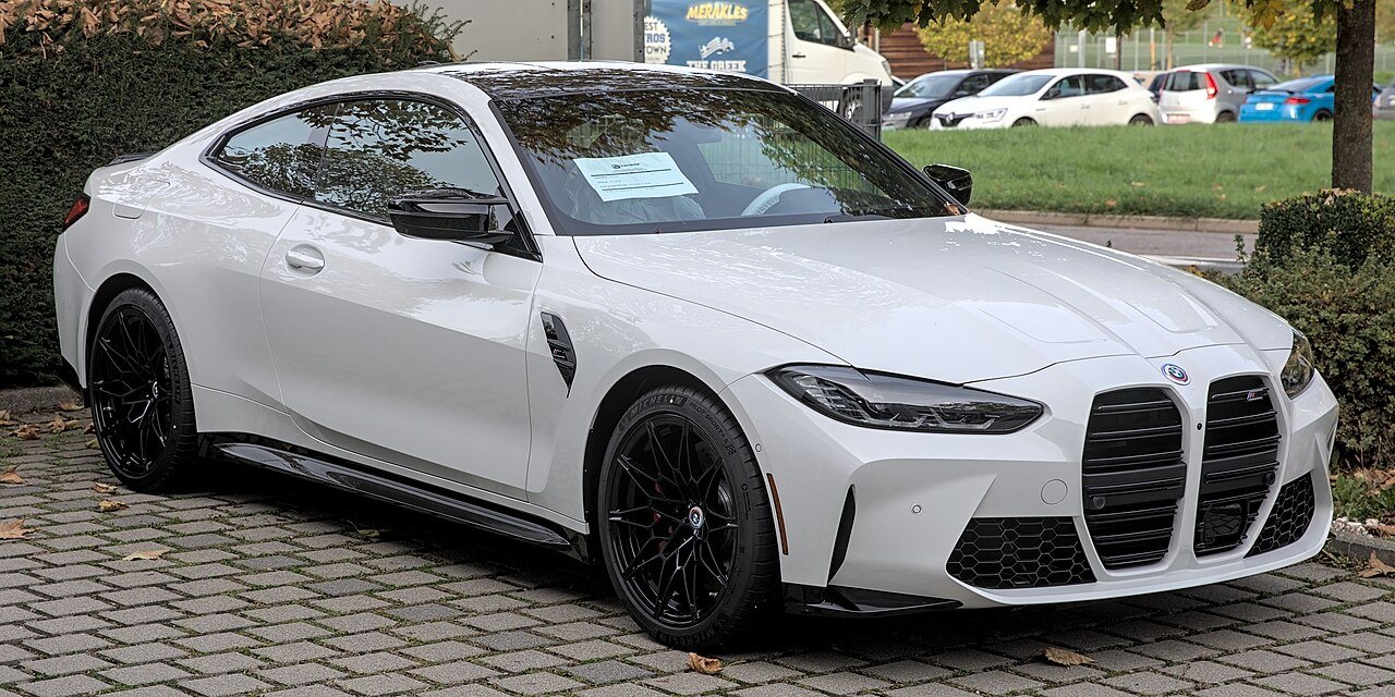 BMW M4 2024 — photo 1